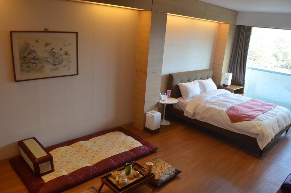 Lake Hills Bugok Resort Changnyeong Extérieur photo